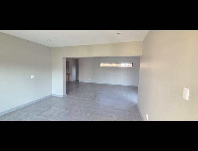 3 BEDROOM HOUSE FOR SALE IN FOUNTAINBROOK ESTATE